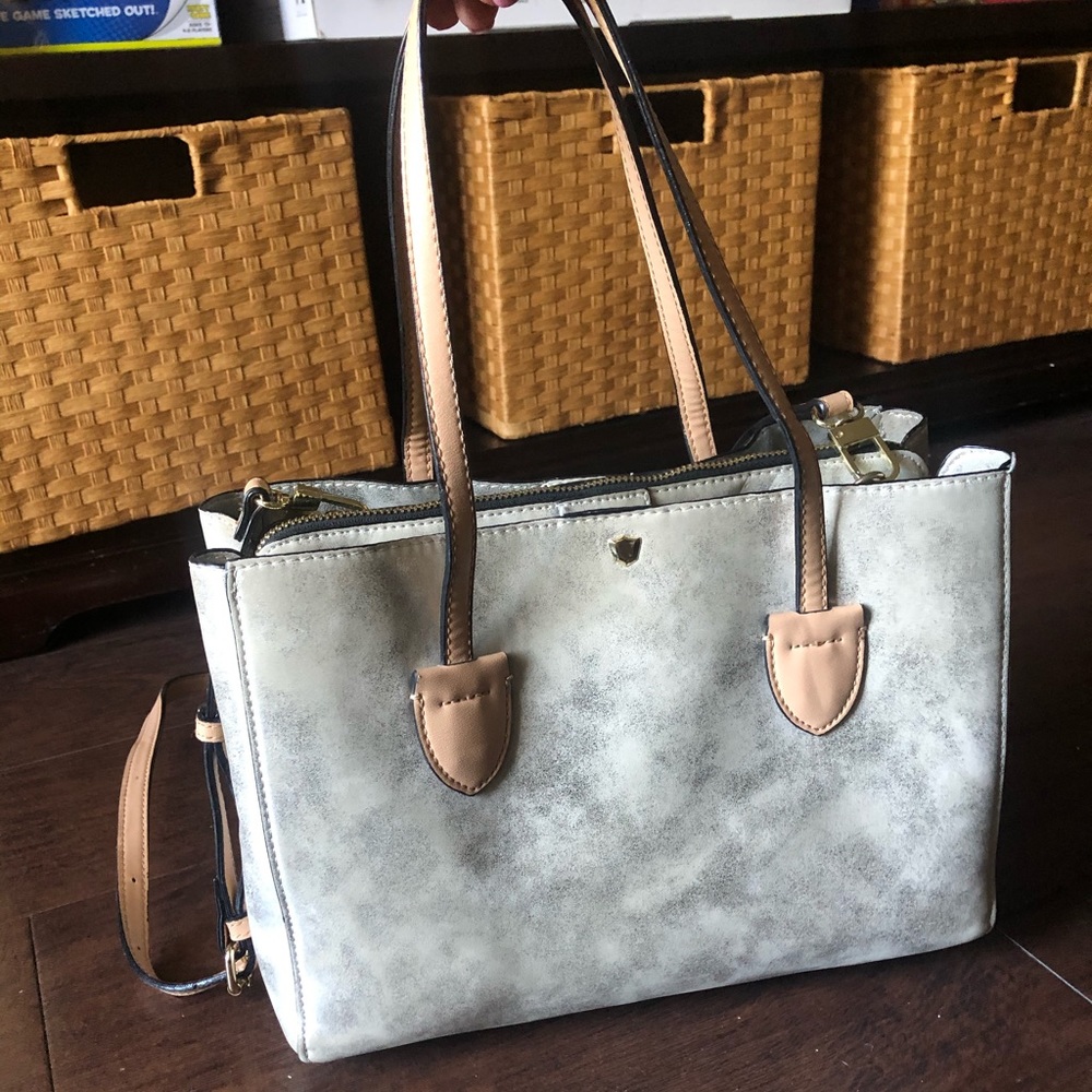 Gianni Bini Handbag
